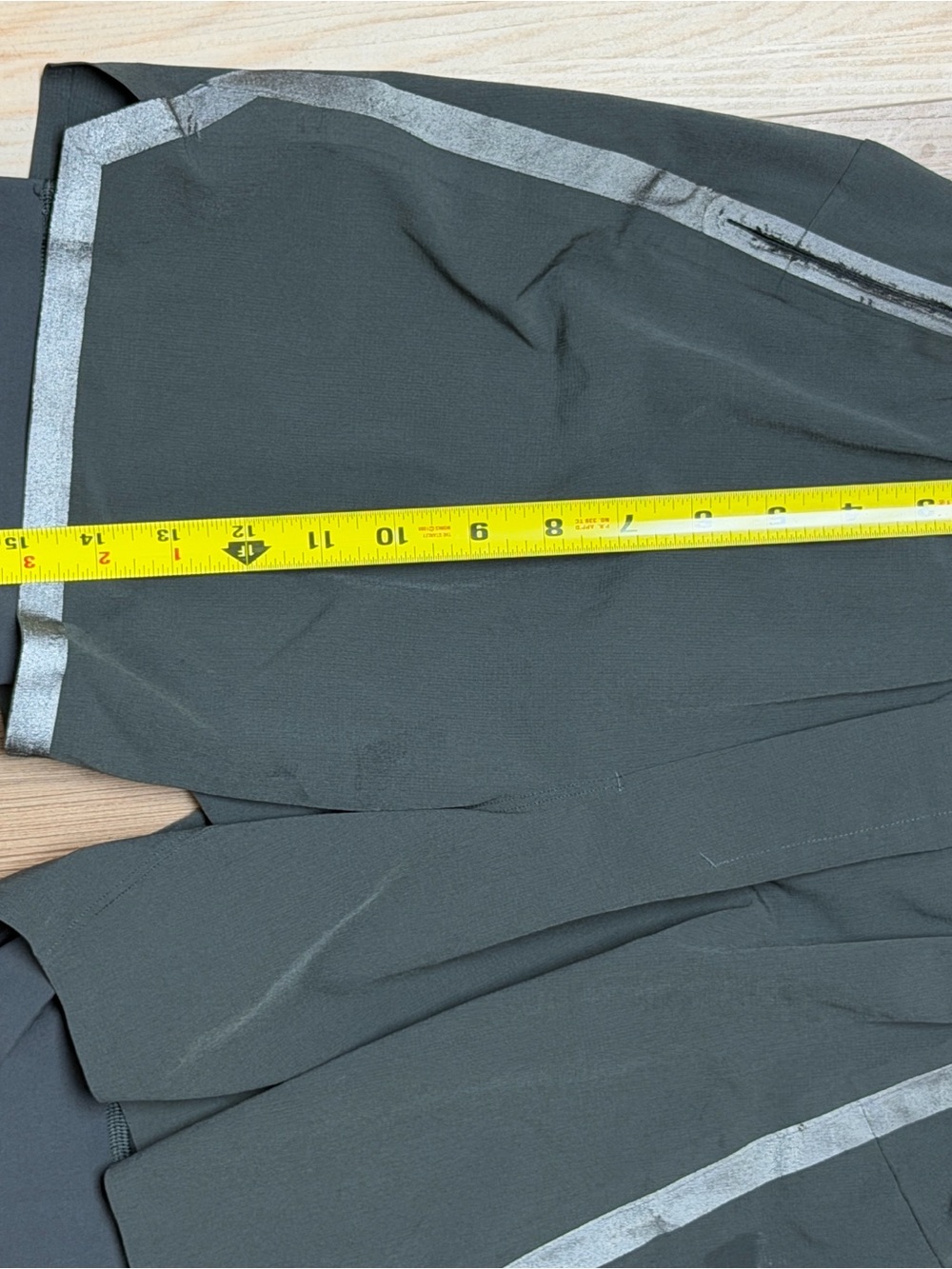 Lululemon Surge Lined Running Shorts 6" Gray Reflective Zip Pocket Men's Size S - Picture 8 of 11